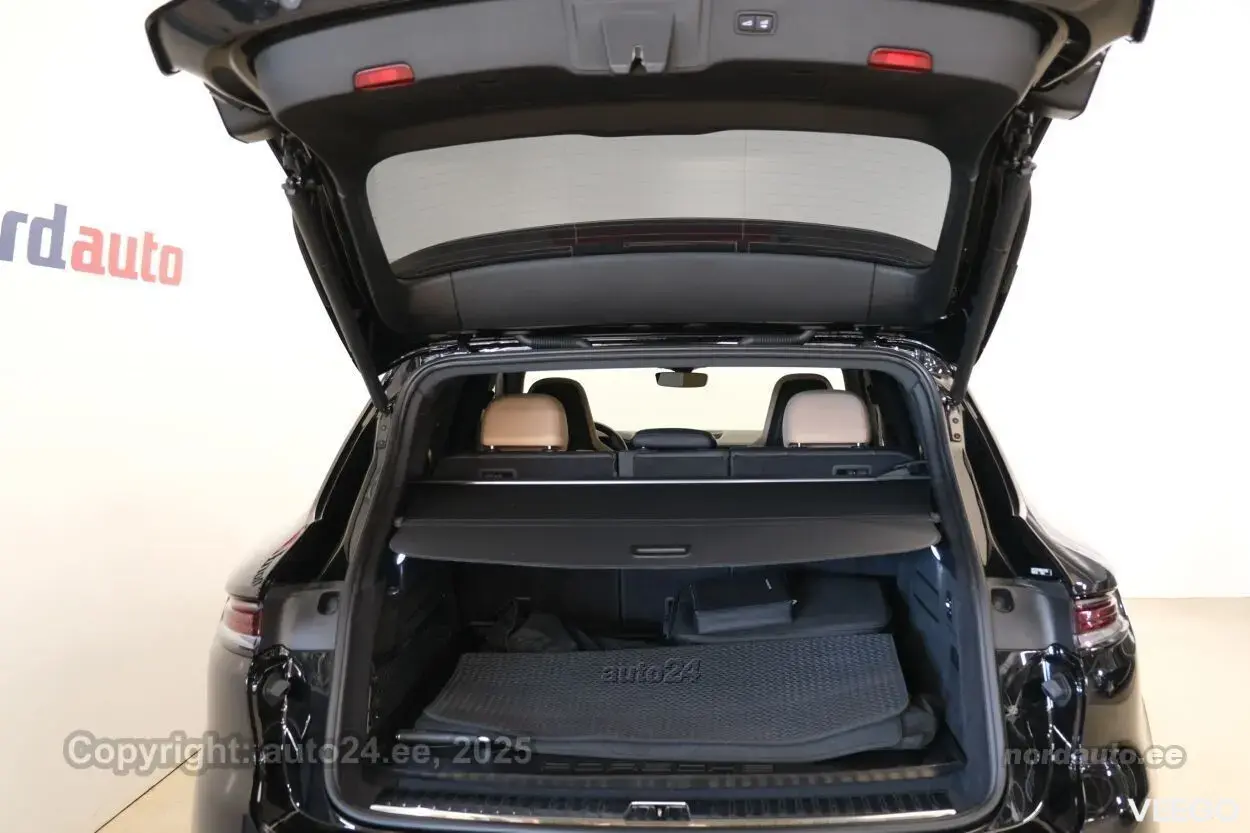 Porsche Cayenne E-Hybrid - 3 346kW