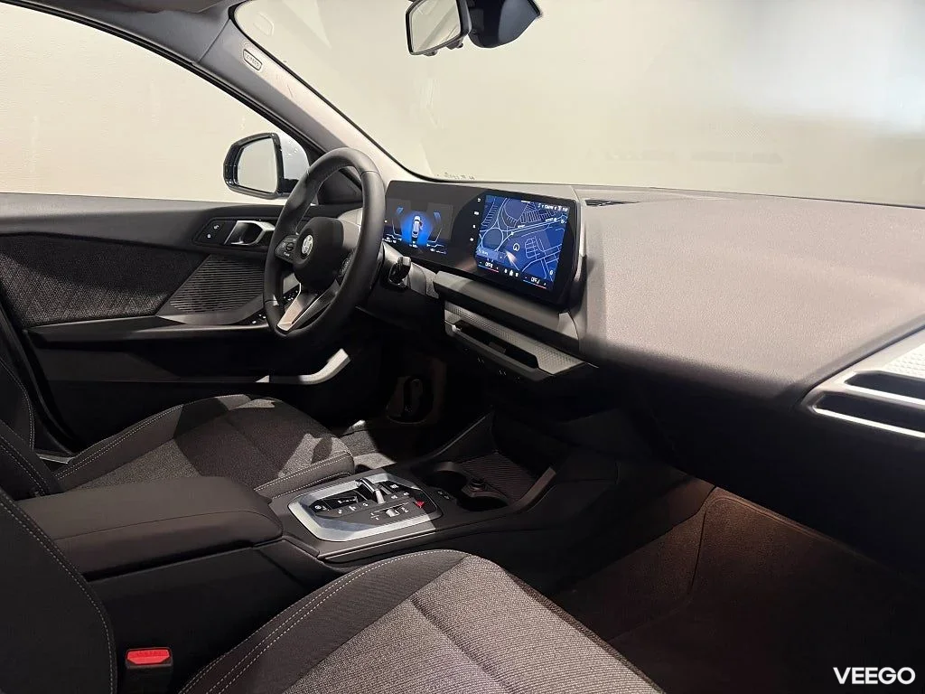 BMW 120 M Sport Design Tonade Rutor Rattvärme 18" Park Assist