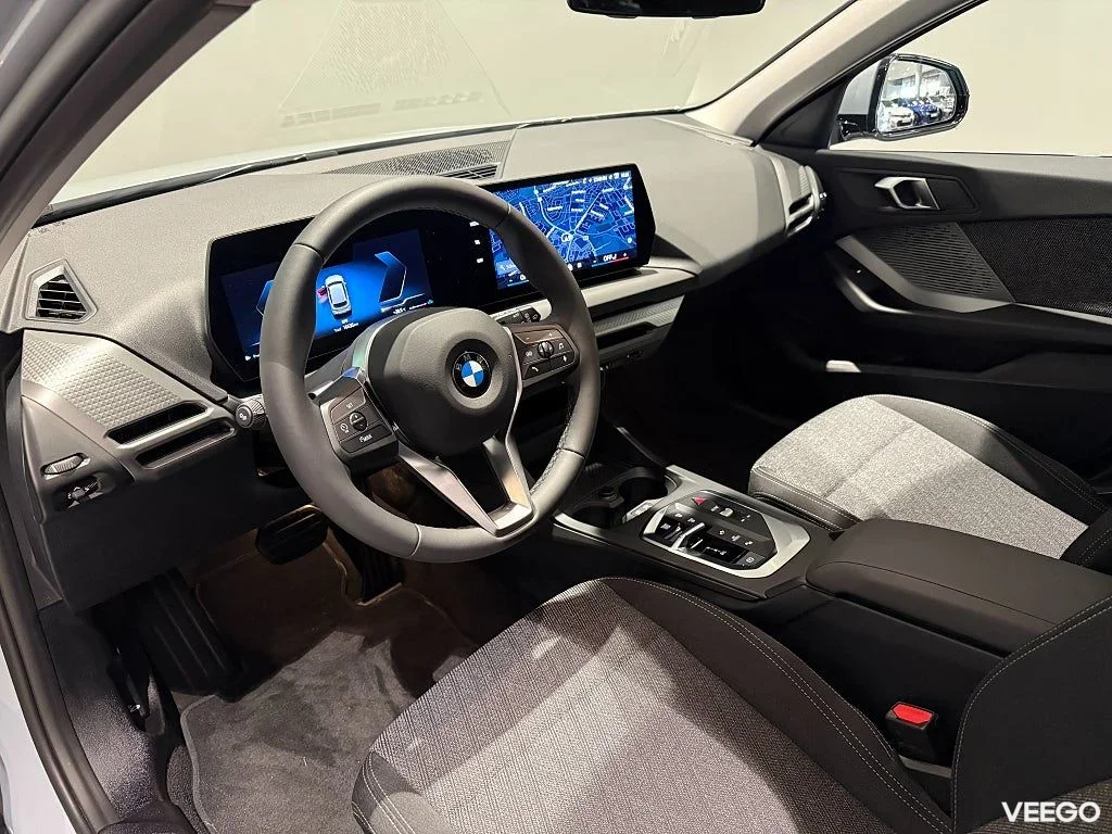 BMW 120 M Sport Design Tonade Rutor Rattvärme 18" Park Assist