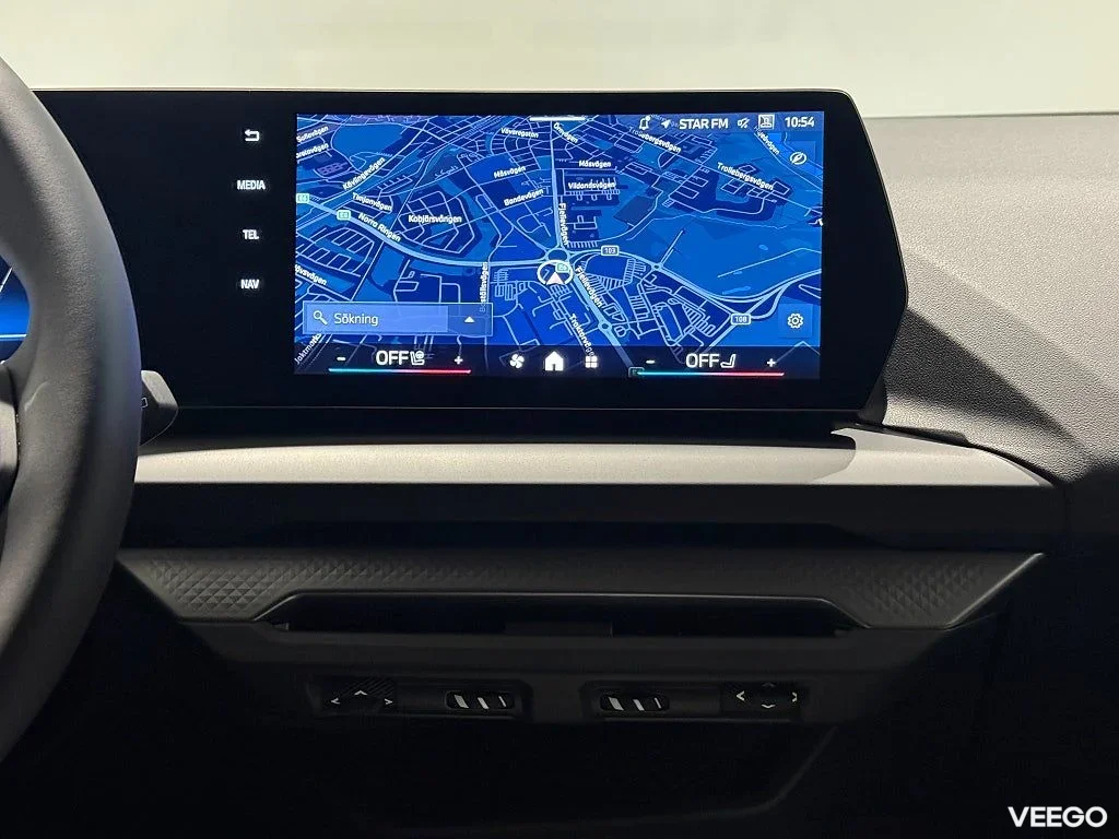 BMW 120 M Sport Design Tonade Rutor Rattvärme 18" Park Assist