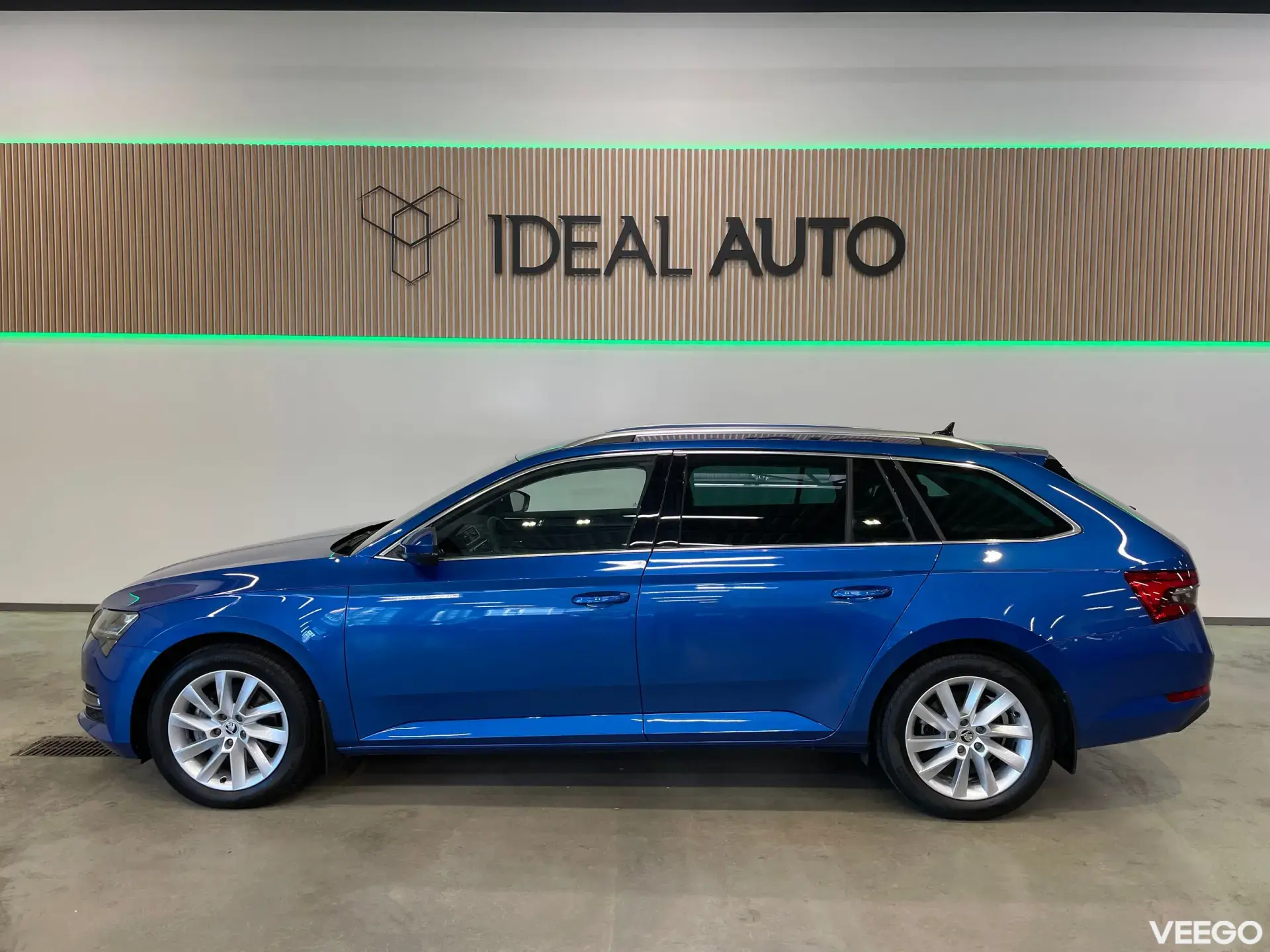 Skoda Superb Combi Elegance FL 140kW