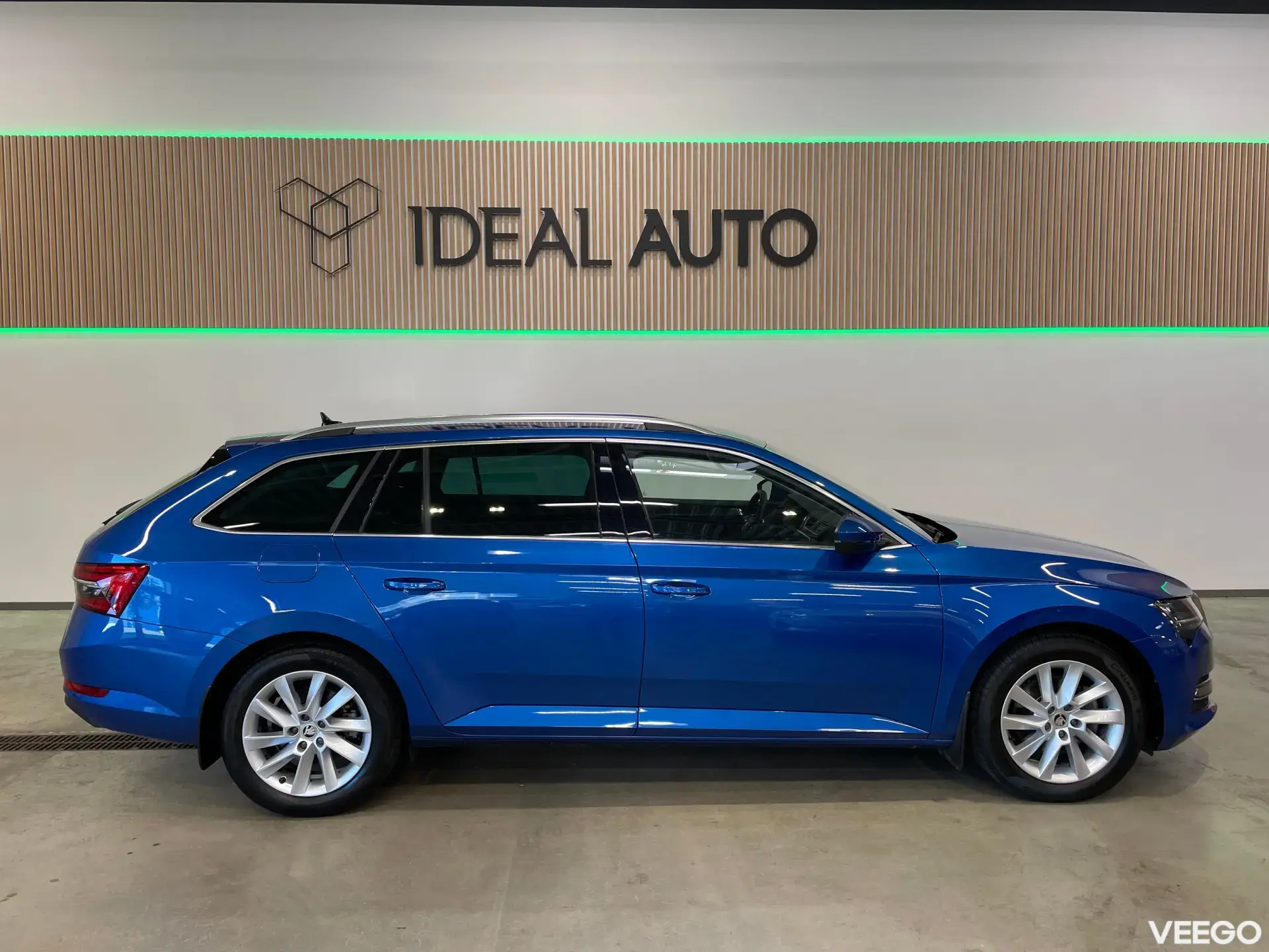 Skoda Superb Combi Elegance FL 140kW