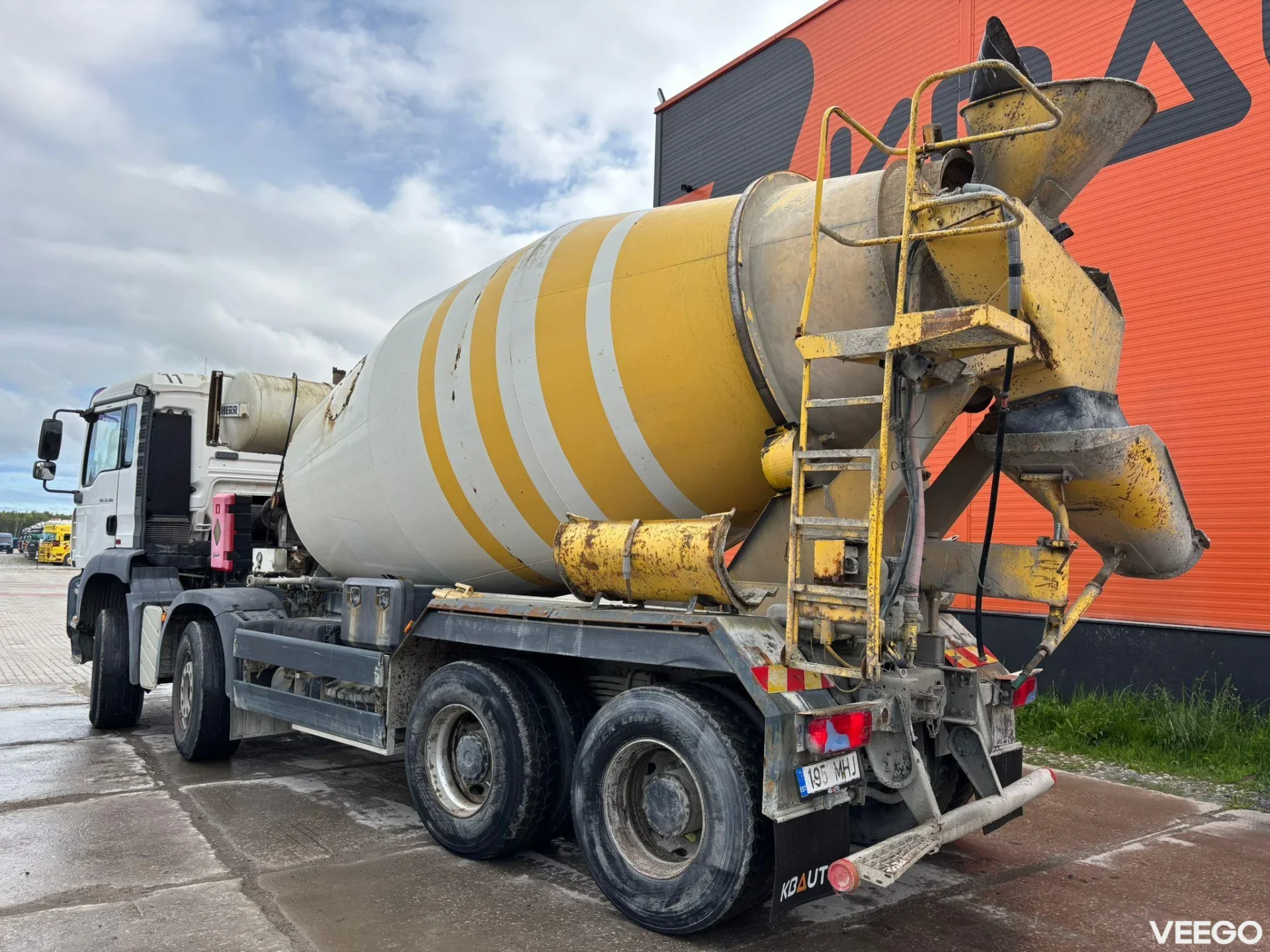 MAN TGA LIEBHERR 9 m3 / FULL STEEL 360kW