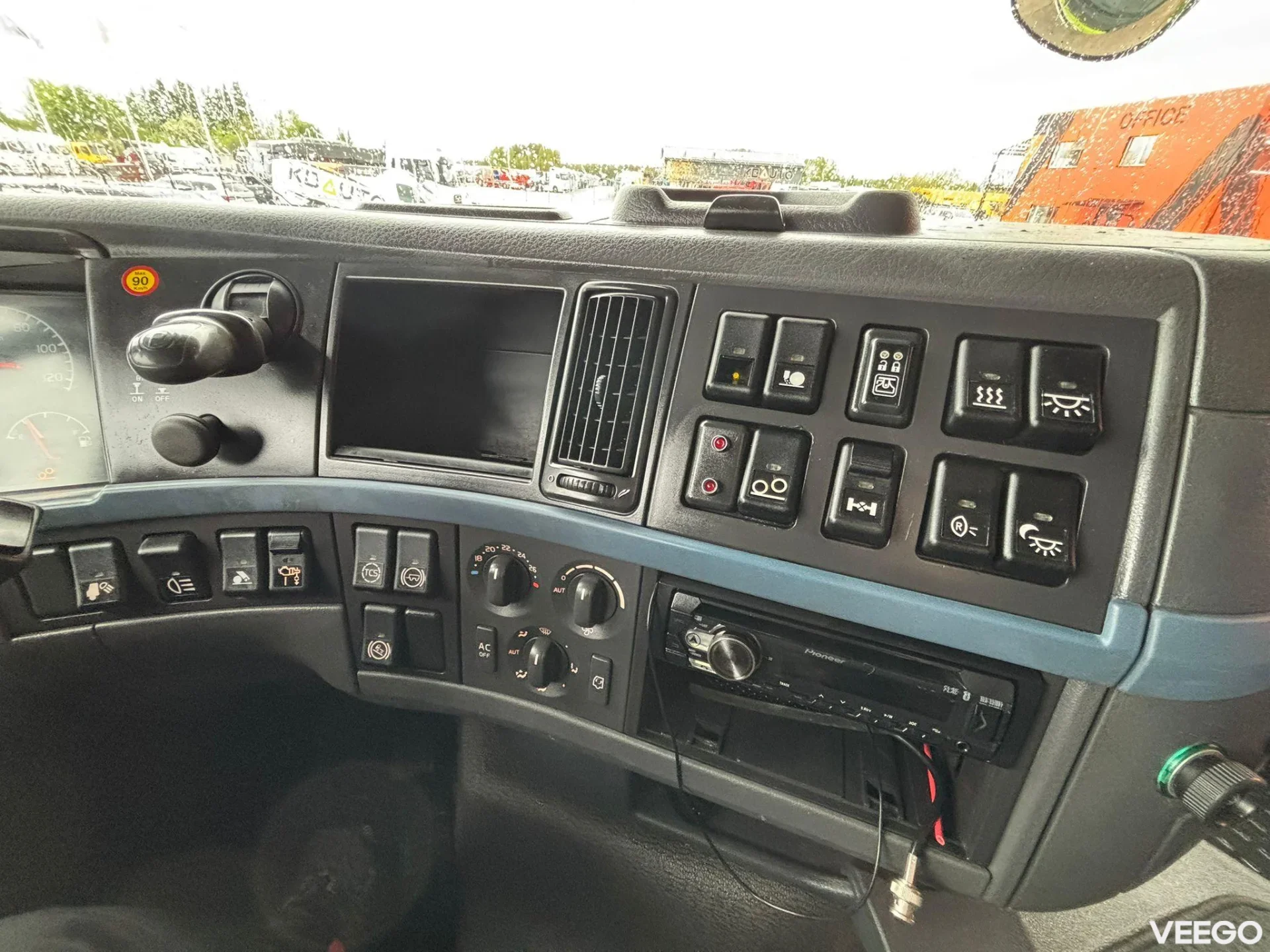 Volvo FH BOX L=5211 mm 480kW