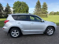 Toyota RAV4 2.2 100kW thumbnail