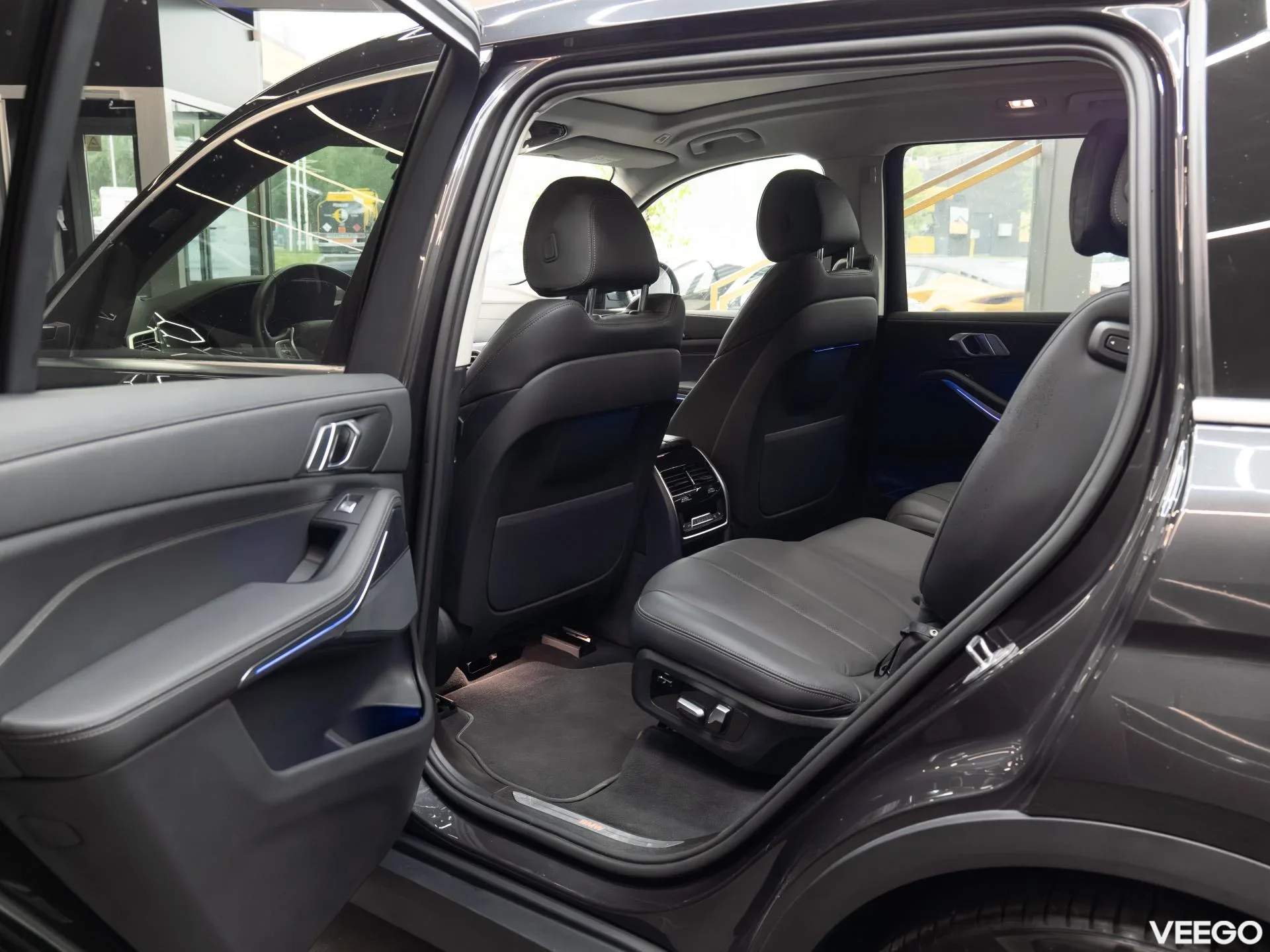 BMW X7 3.0 245kW