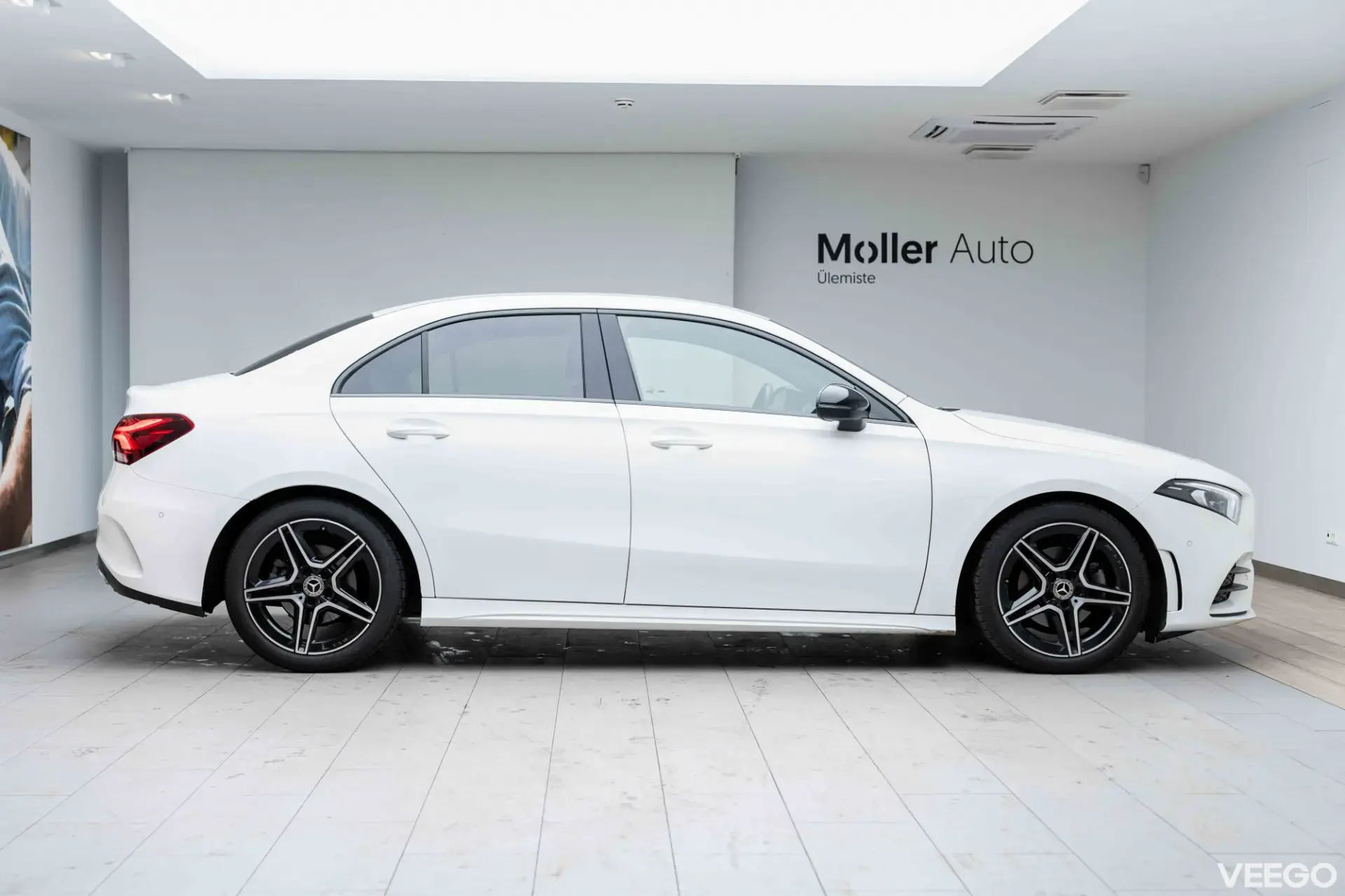 Mercedes-Benz A200 120kW