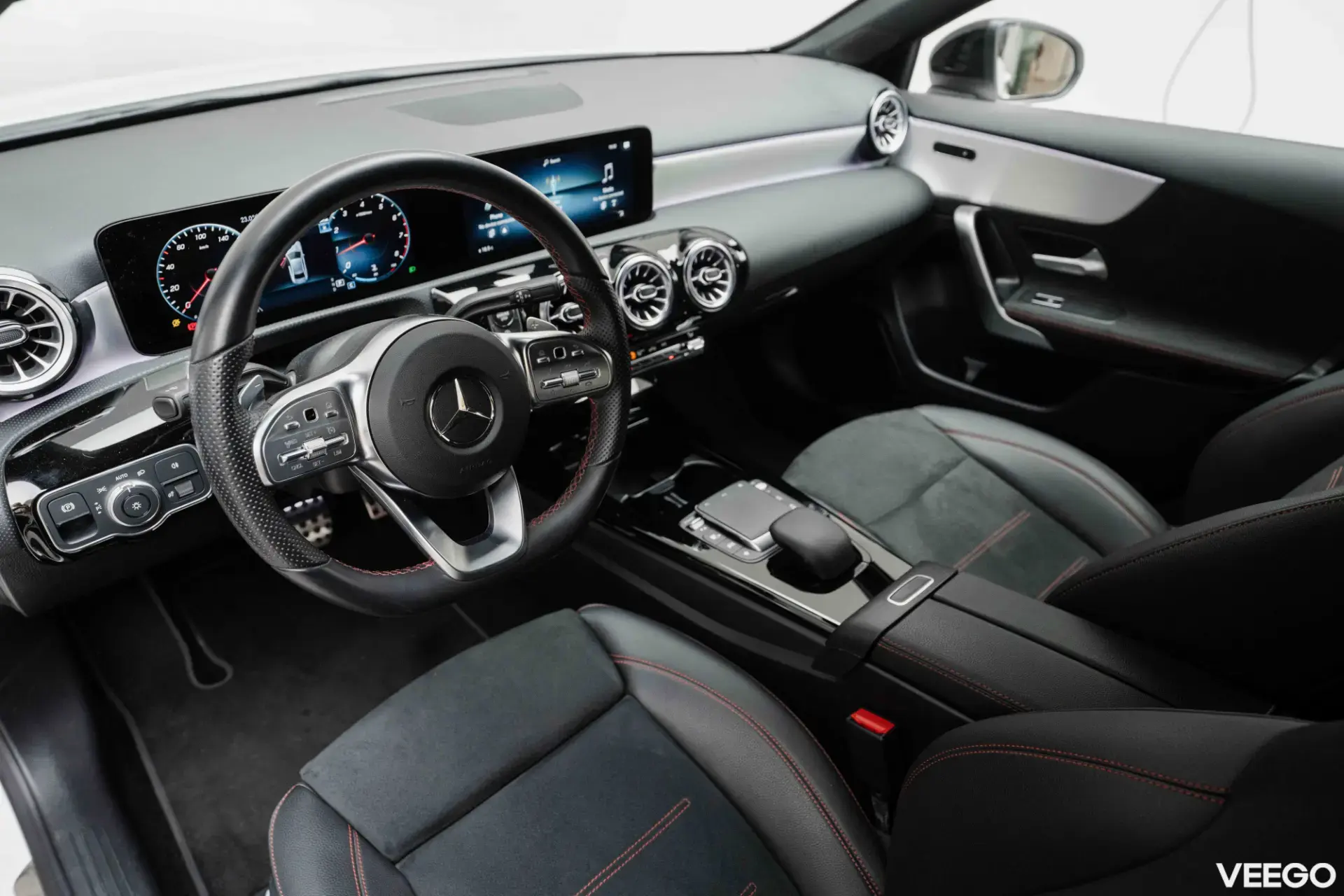Mercedes-Benz A200 120kW