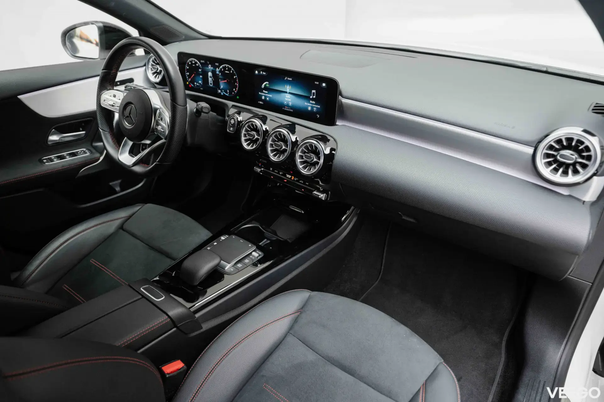 Mercedes-Benz A200 120kW