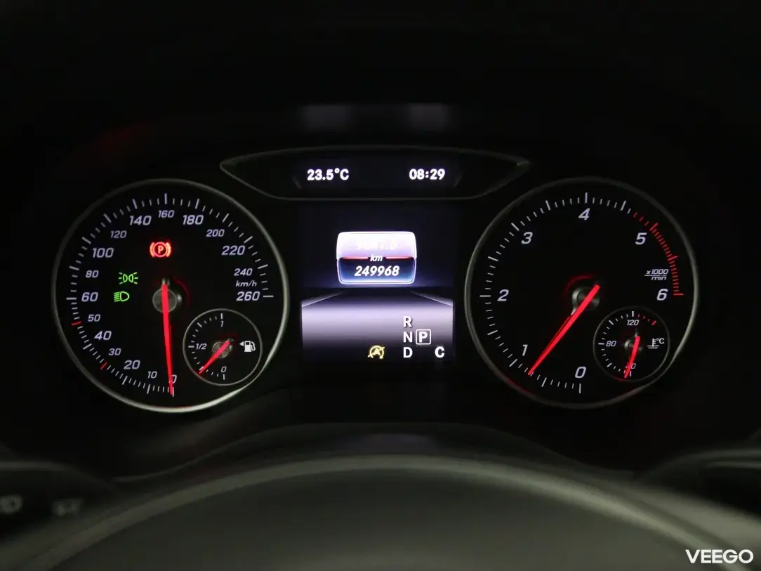 Mercedes-Benz B200 2.1 100kW