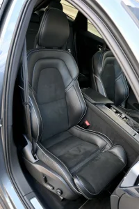 Volvo XC60 AWD R-DESIGN XENIUM PRO INTELLI SAFE MY2018 2 173kW thumbnail