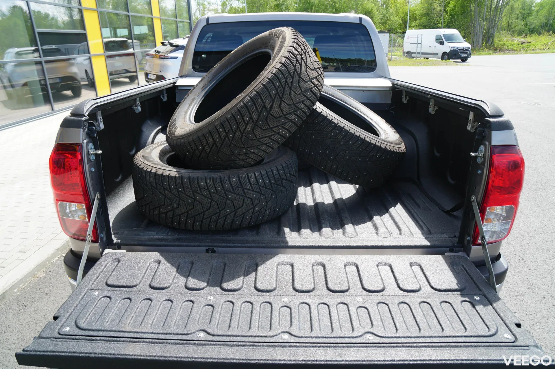 Toyota Hilux - 2.4 110kW