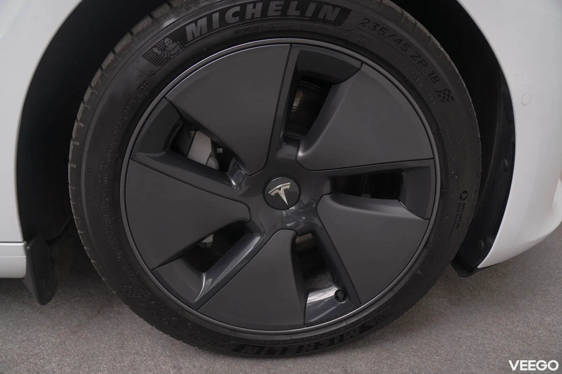Tesla Model 3 Long Range AWD Dual Motor 366kW