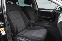 Volkswagen Passat 110kW thumbnail