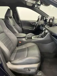 Toyota RAV4 Plug-in Hybrid 136kW thumbnail