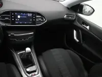 Peugeot 308 1.5 96kW thumbnail