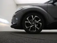 Toyota C-HR 1.8 72kW thumbnail