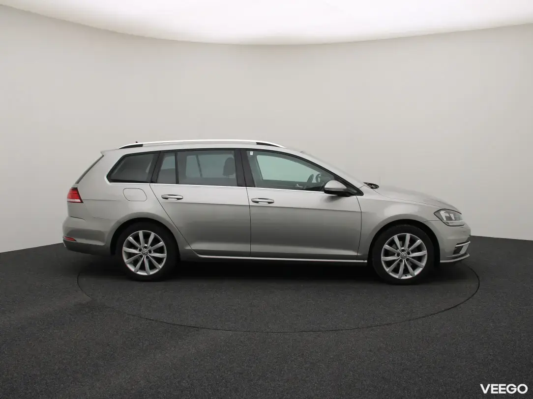 Volkswagen Golf 1.6 85kW