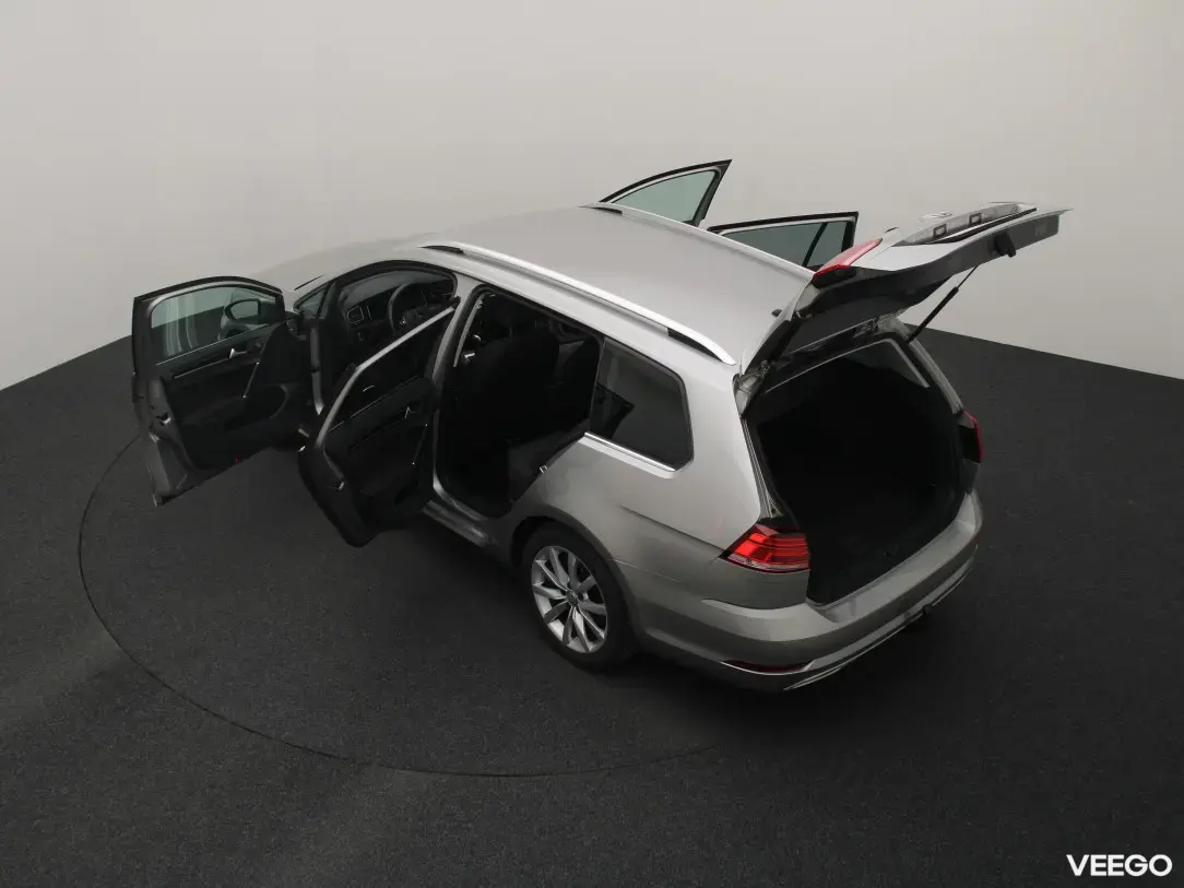 Volkswagen Golf 1.6 85kW