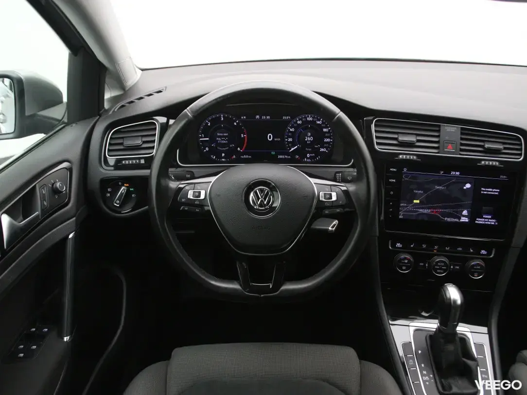 Volkswagen Golf 1.6 85kW