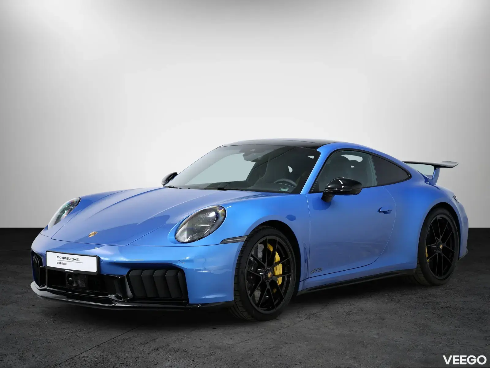 Porsche 911 Carrera 4 GTS 357kW