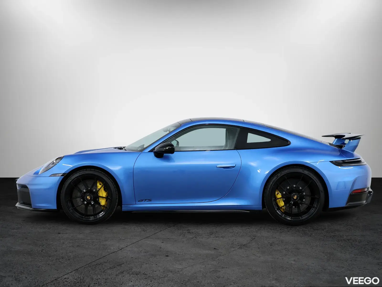 Porsche 911 Carrera 4 GTS 357kW