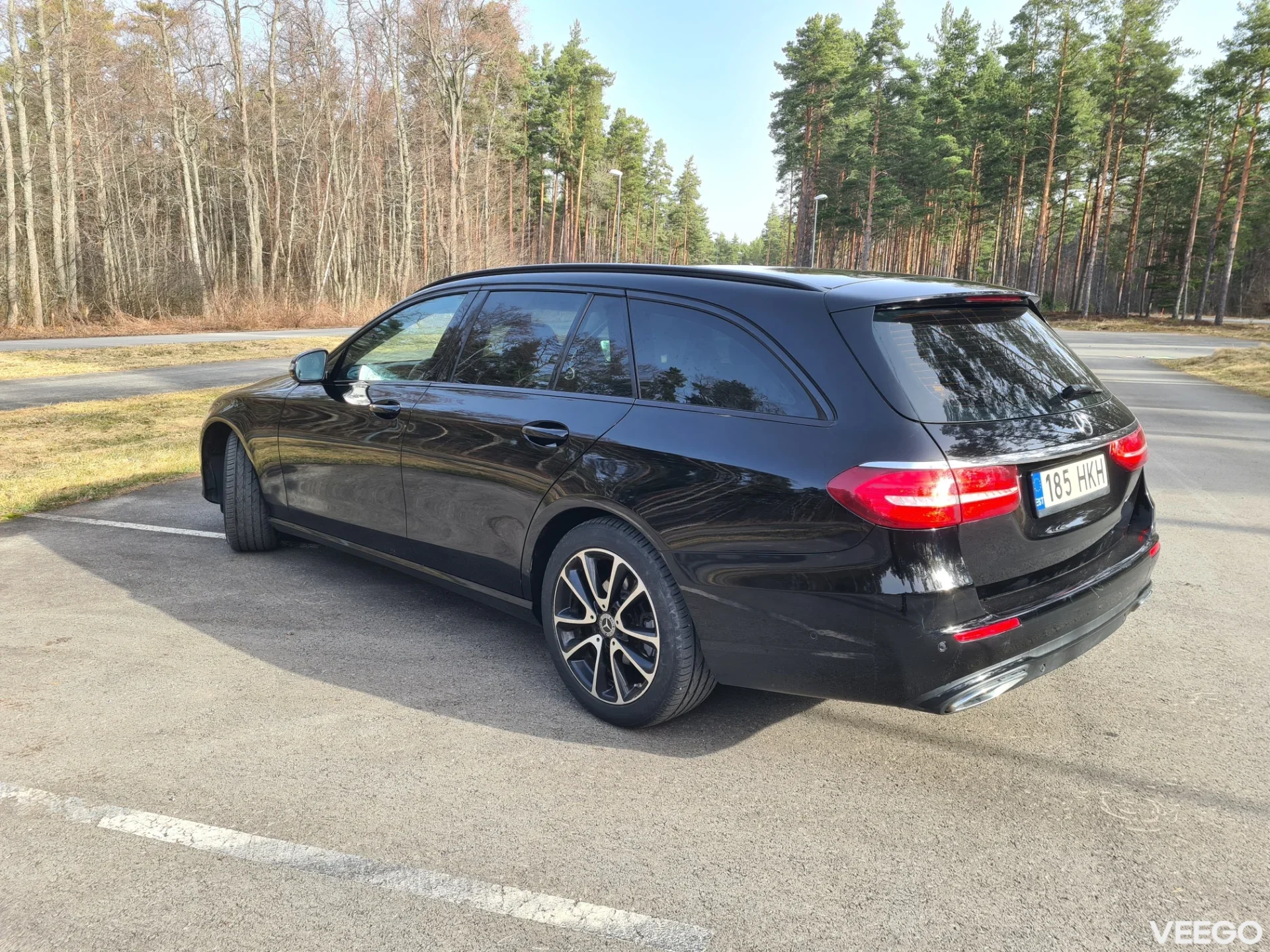 Mercedes-Benz E220 W213 2.0 143kW