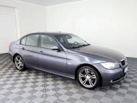 BMW 320 2.0 110kW thumbnail