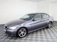 BMW 320 2.0 110kW thumbnail