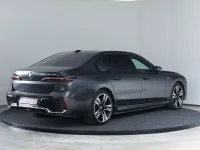 BMW i7 xDrive60 M Sportpakett 400kW thumbnail
