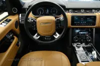 Land Rover Range Rover P400e Autobiography Fifty Edition 2 221kW thumbnail