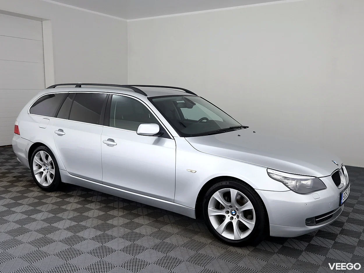 BMW 520 2.0 121kW