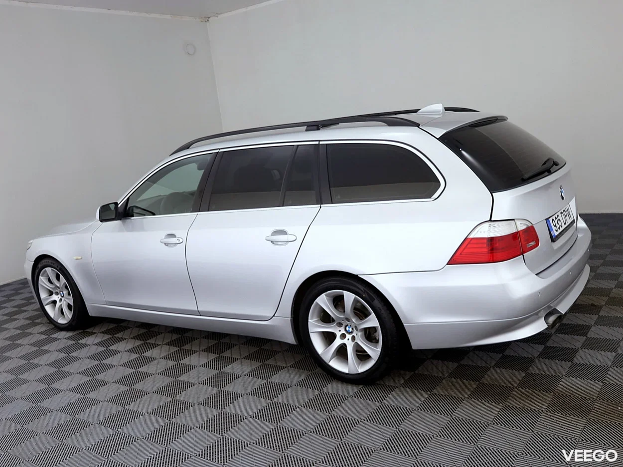 BMW 520 2.0 121kW