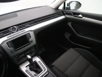 Volkswagen Passat 2 110kW thumbnail