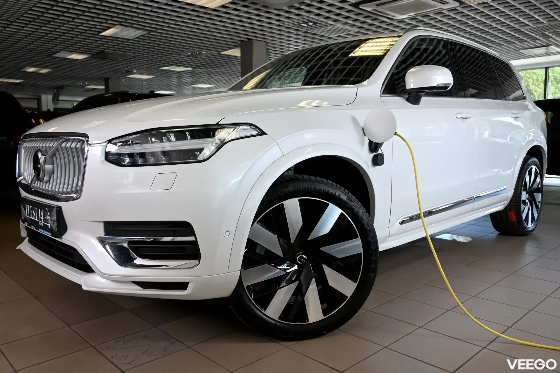 Volvo XC90 T8 TWIN ENGINE LUXURY+ B&W ULTIMATE BRIGHT XENIUM INTELLI FULL 2 335kW