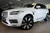 Volvo XC90 T8 TWIN ENGINE LUXURY+ B&W ULTIMATE BRIGHT XENIUM INTELLI FULL 2 335kW thumbnail