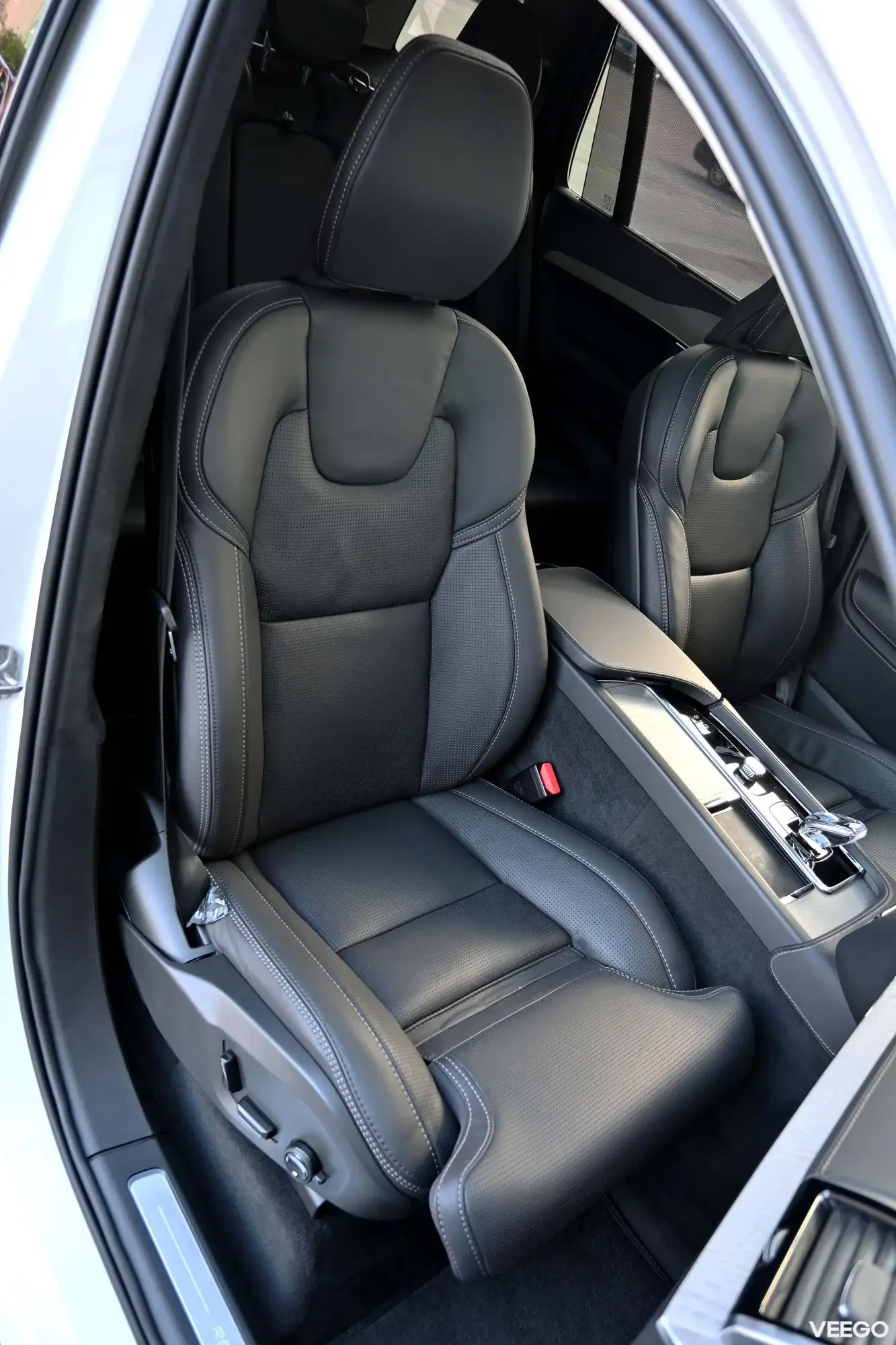 Volvo XC90 T8 TWIN ENGINE LUXURY+ B&W ULTIMATE BRIGHT XENIUM INTELLI FULL 2 335kW