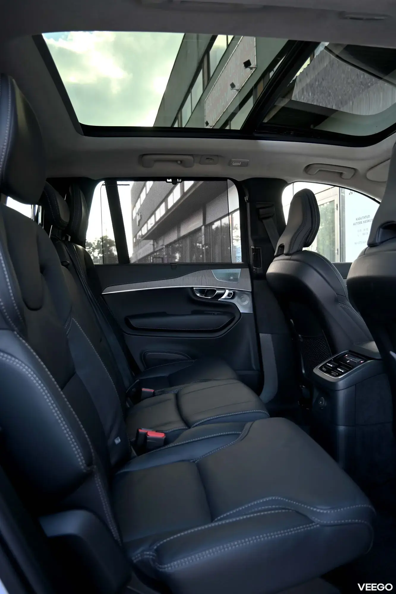 Volvo XC90 T8 TWIN ENGINE LUXURY+ B&W ULTIMATE BRIGHT XENIUM INTELLI FULL 2 335kW