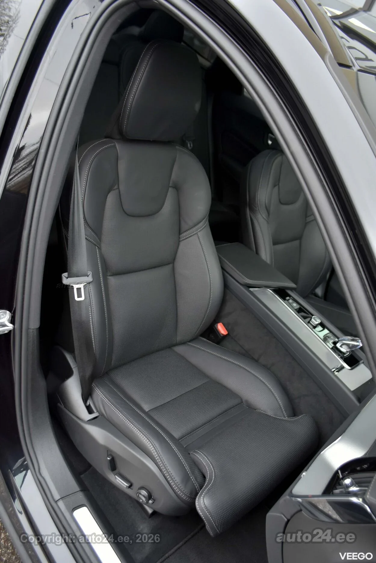 Volvo XC60 AWD B&W LUXURY+ BLACK EDITION ULTIMATE INTELL 293kW