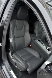 Volvo XC60 AWD B&W LUXURY+ BLACK EDITION ULTIMATE INTELL 293kW thumbnail