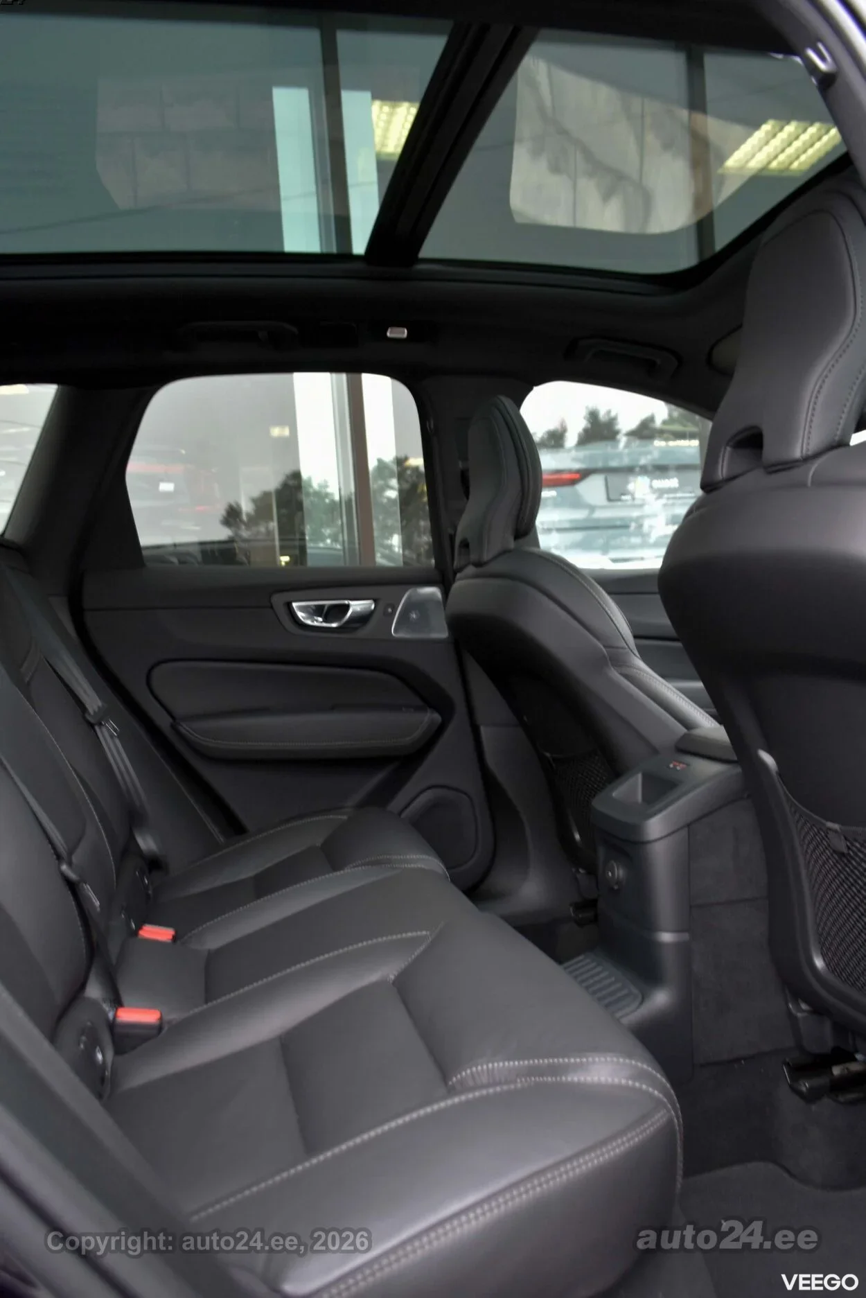 Volvo XC60 AWD B&W LUXURY+ BLACK EDITION ULTIMATE INTELL 293kW