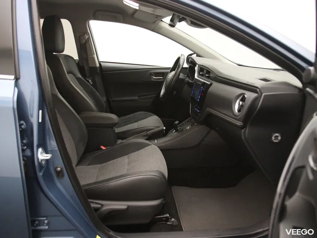 Toyota Auris 1.8 100kW