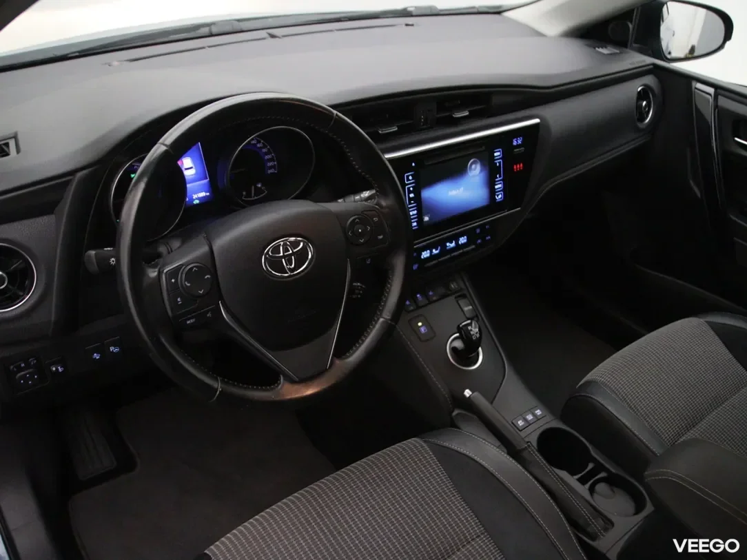 Toyota Auris 1.8 100kW