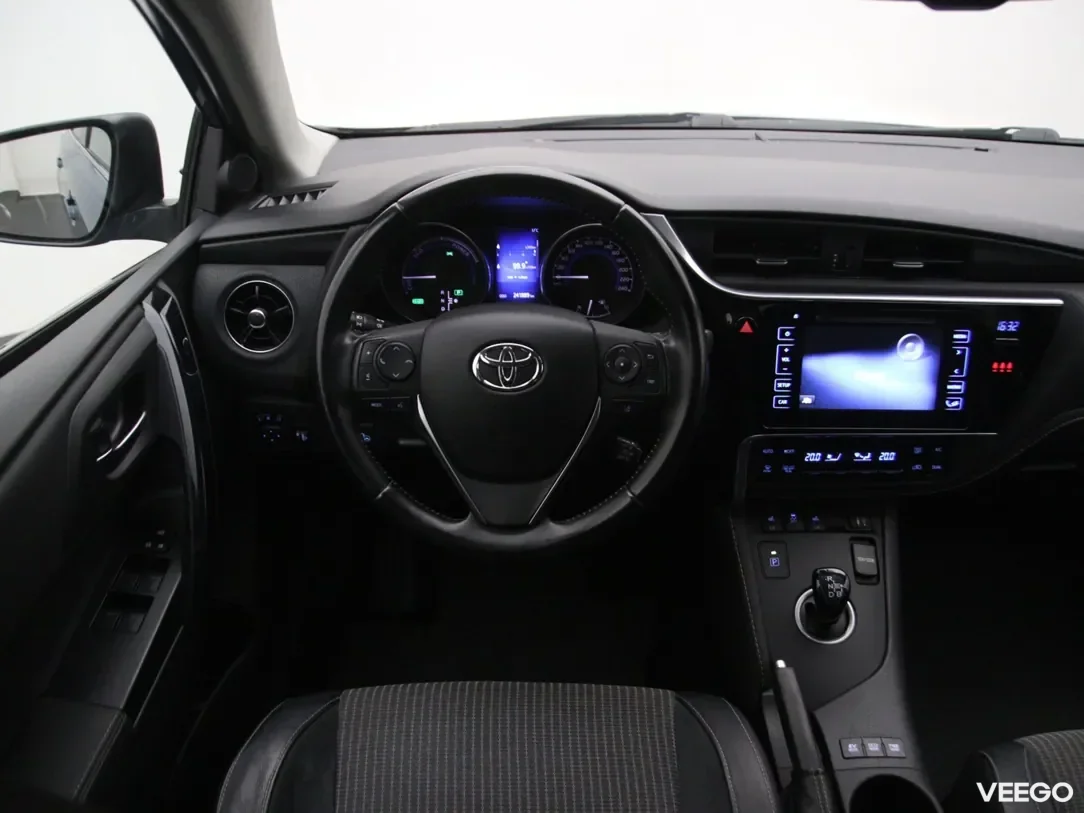 Toyota Auris 1.8 100kW