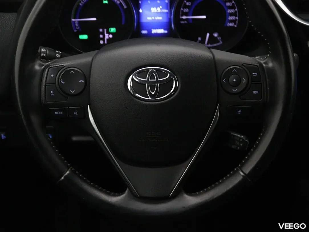 Toyota Auris 1.8 100kW