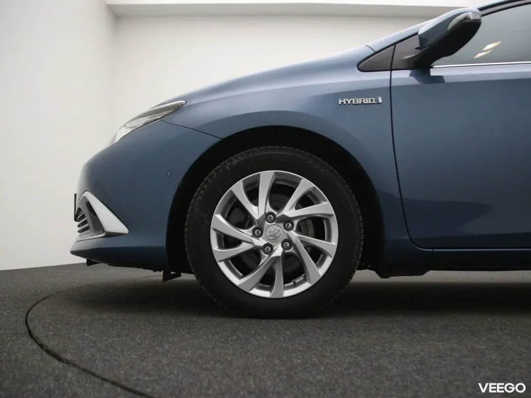 Toyota Auris 1.8 100kW