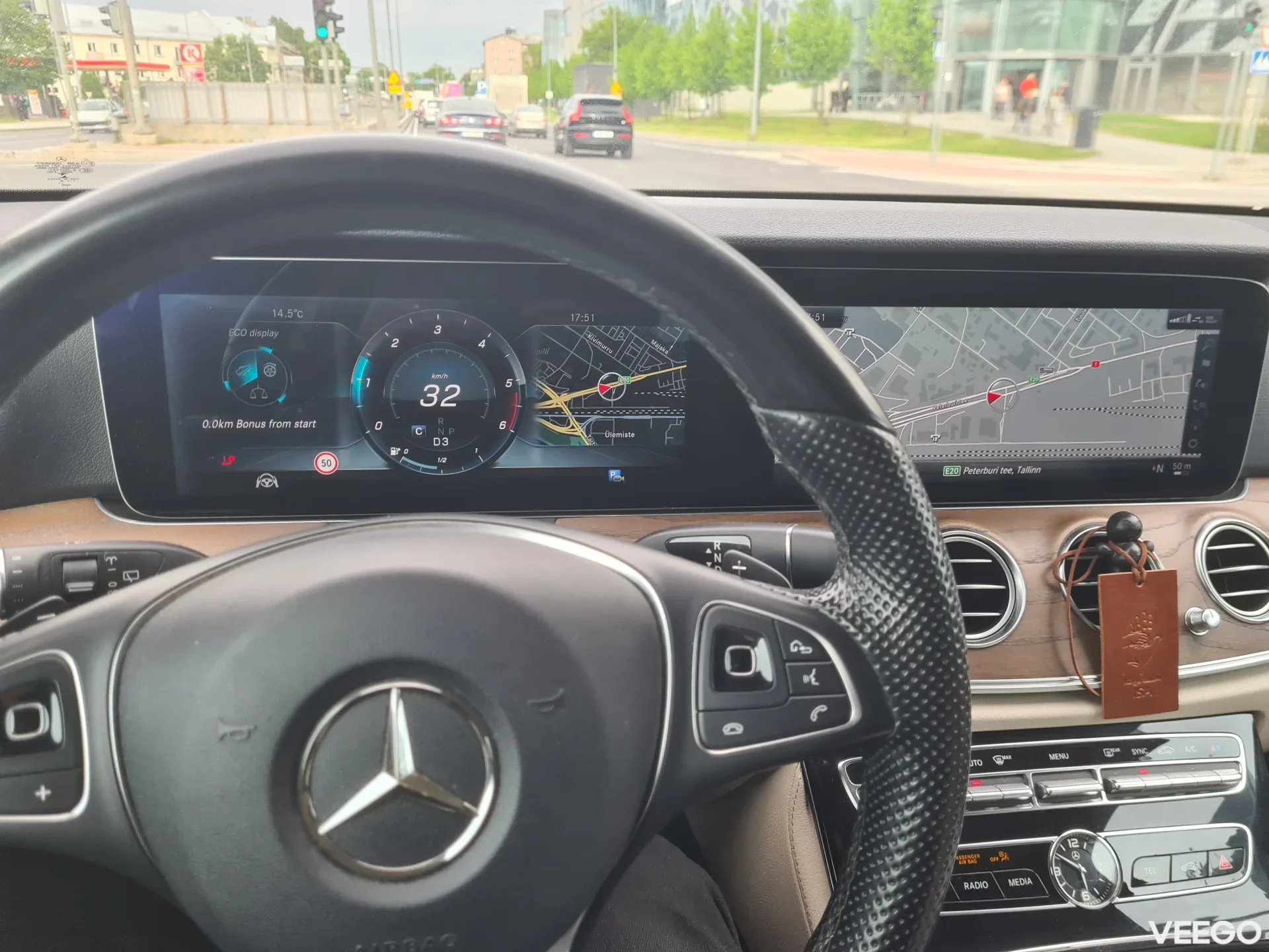 Mercedes-Benz E220 W213 2.0 143kW
