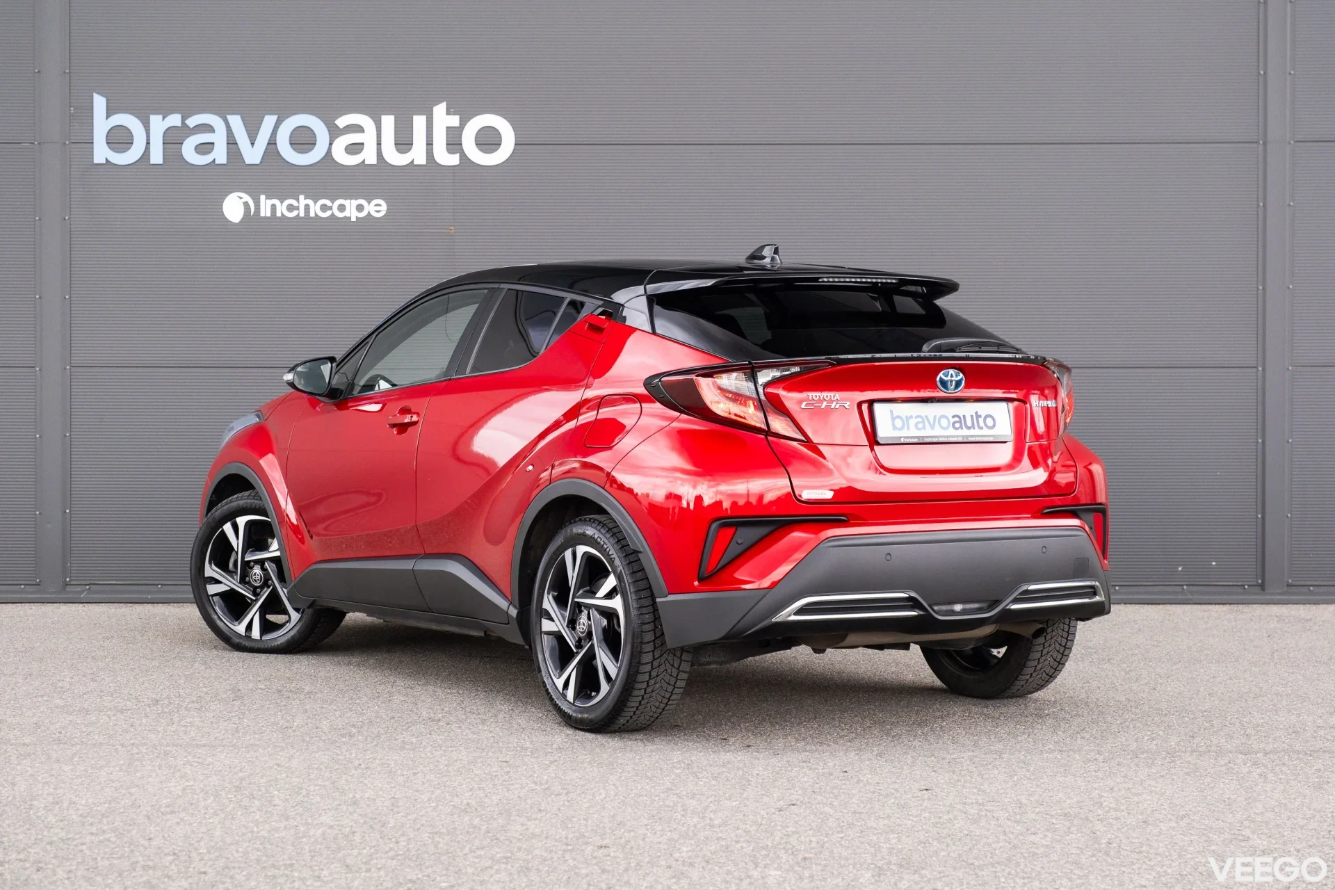 Toyota C-HR Hybrid Crossover Style 2 112kW