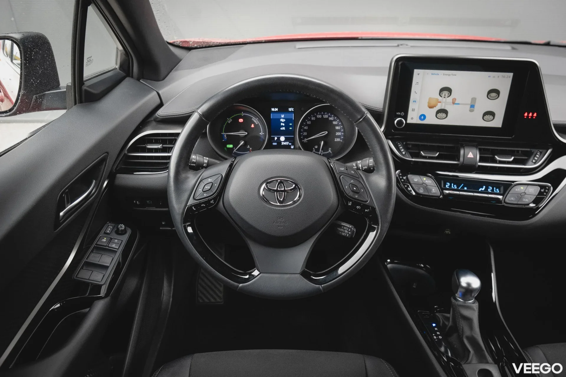 Toyota C-HR Hybrid Crossover Style 2 112kW