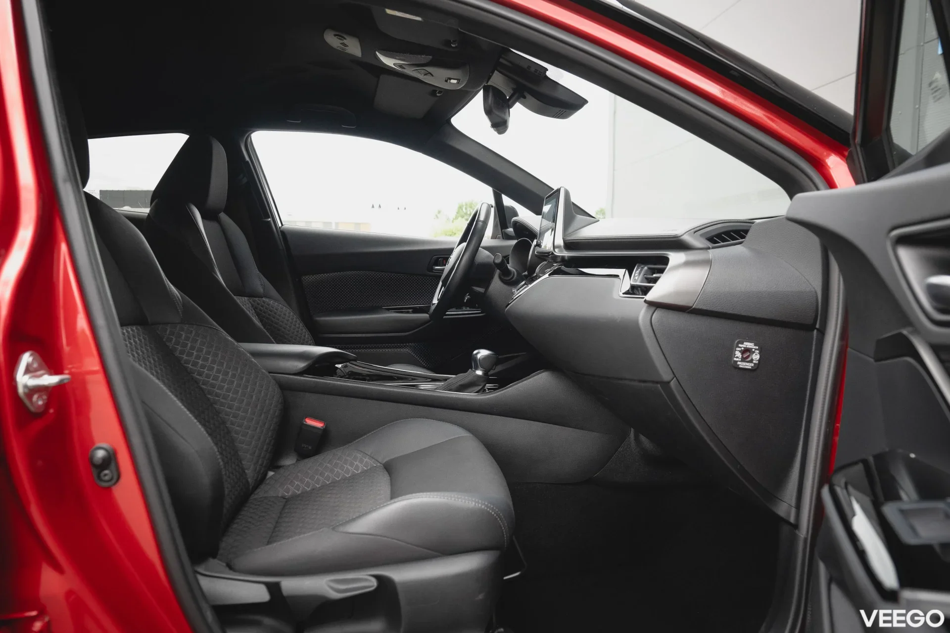Toyota C-HR Hybrid Crossover Style 2 112kW